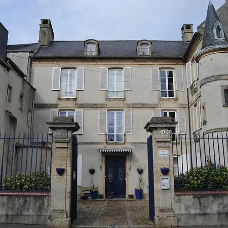 Particulier De Sainte Croix Bayeux